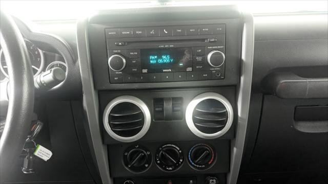 Used 2010 Jeep Wrangler Sahara w/ Dual Top Group AWD/4WD image 24