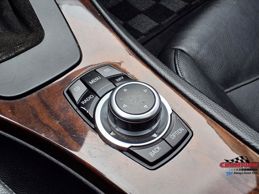 Used 2011 BMW 328i xDrive Sedan image 23