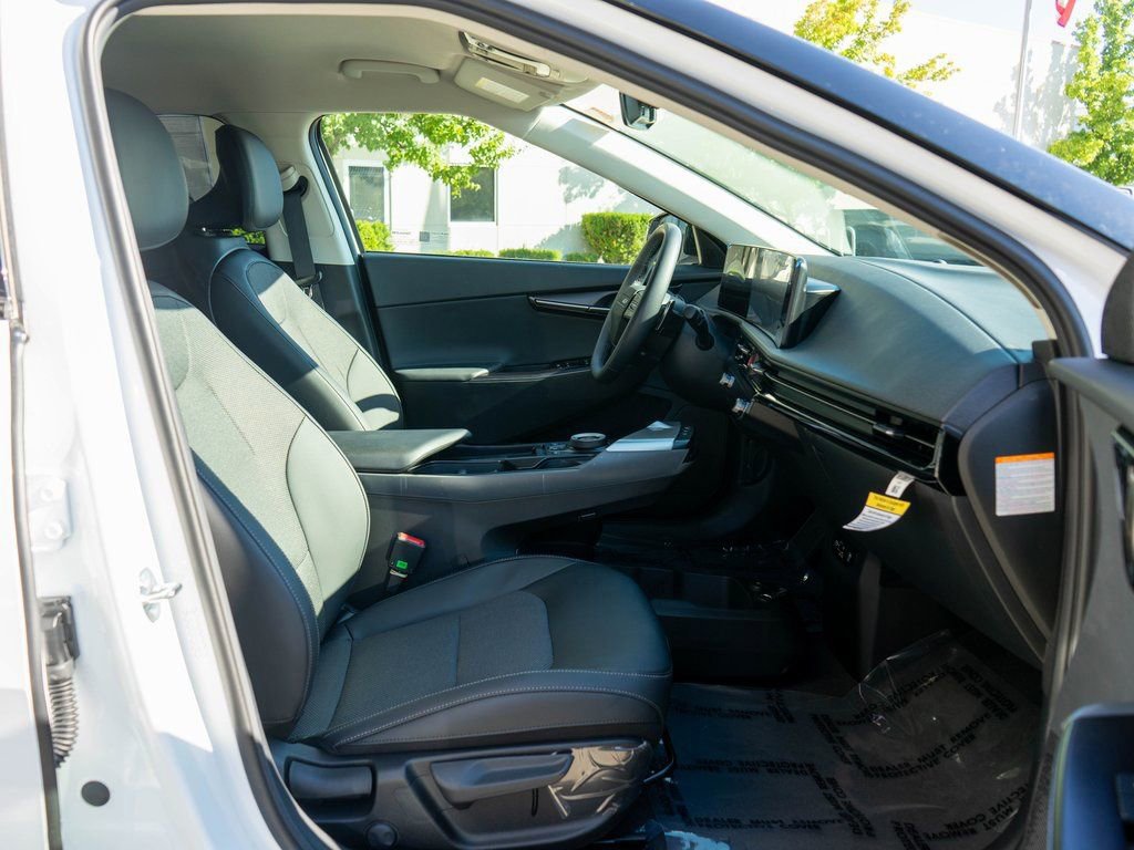 New 2025 Kia EV6 Light w/ Light LR Technology Package image 10