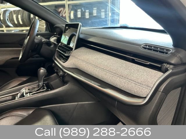 Used 2024 Jeep Compass Latitude AWD/4WD image 18