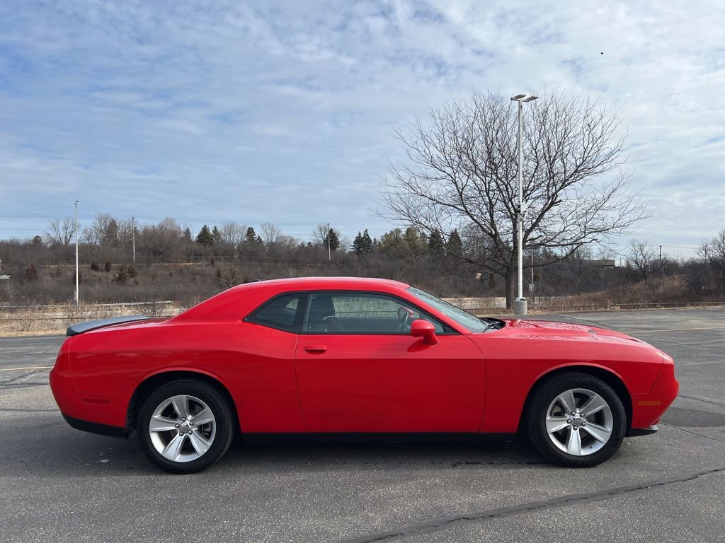 Used 2023 Dodge Challenger SXT image 3