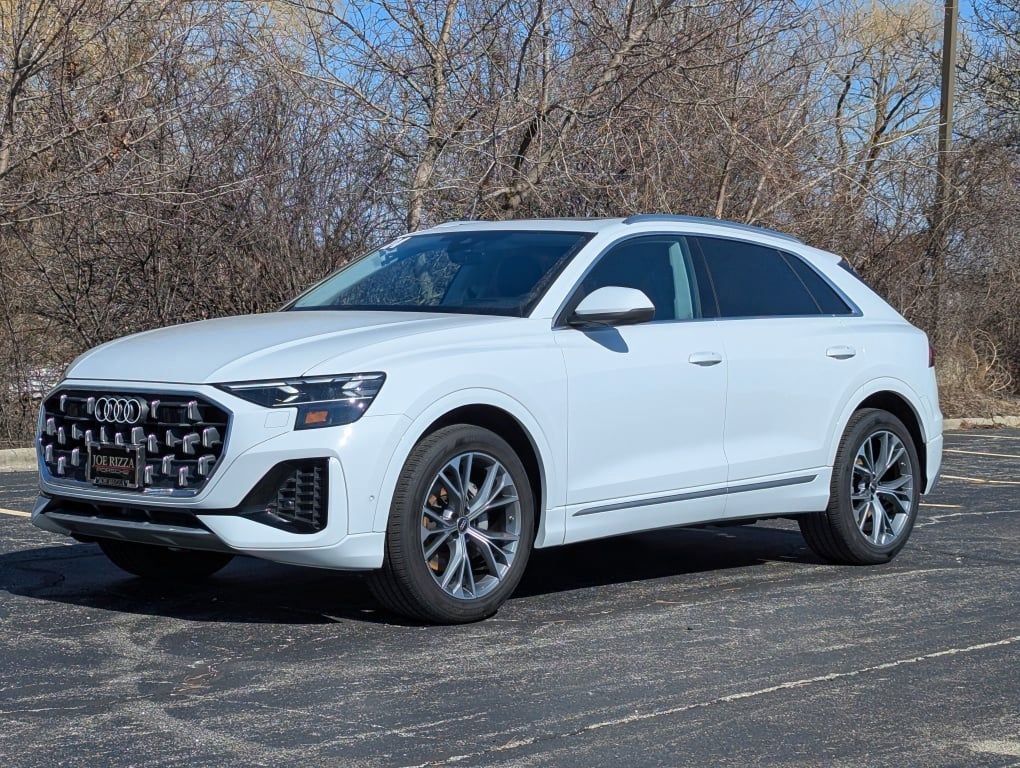 Used 2024 Audi Q8 Prestige image 34