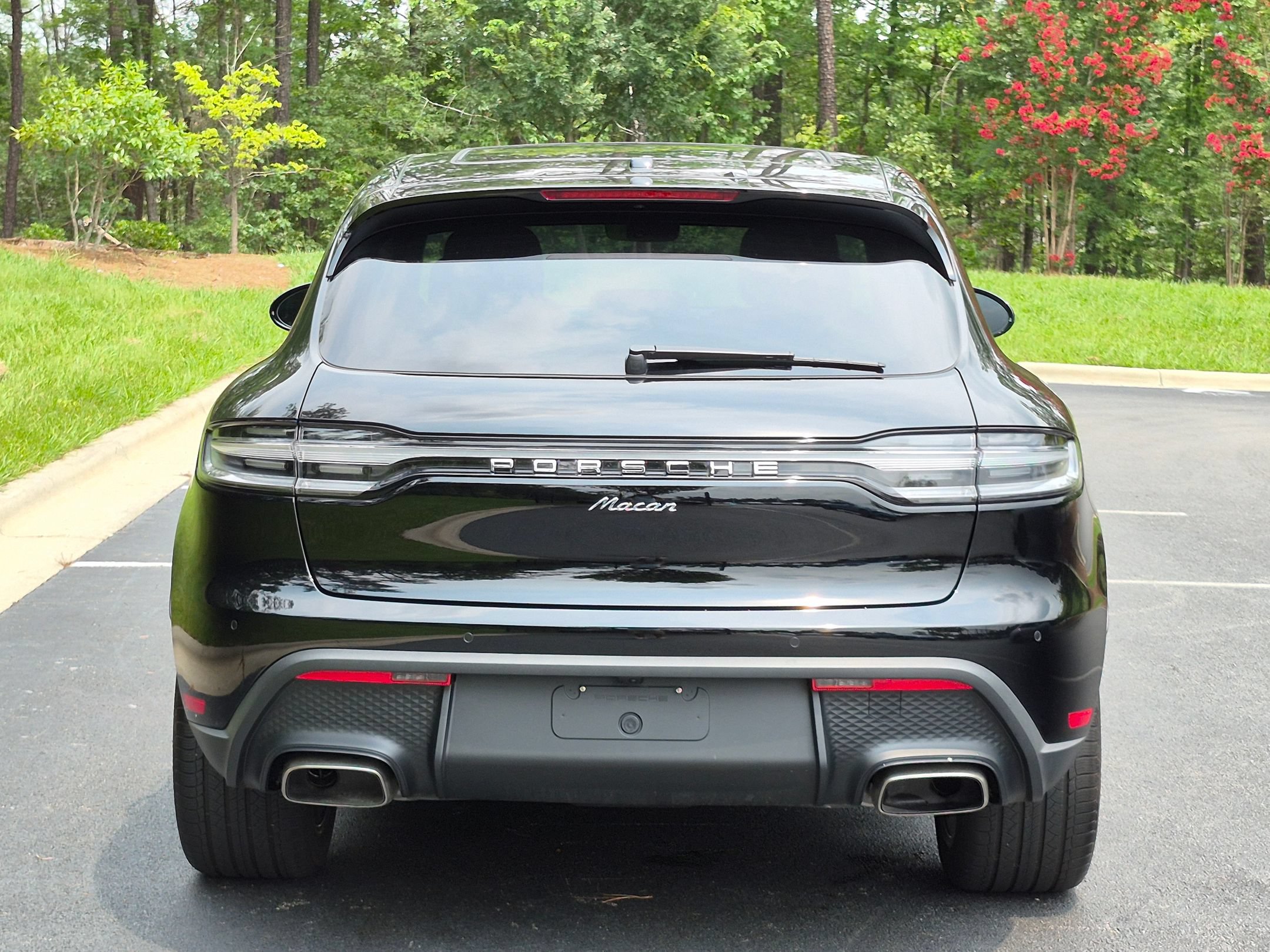 Certified 2026 Porsche Macan AWD/4WD image 28