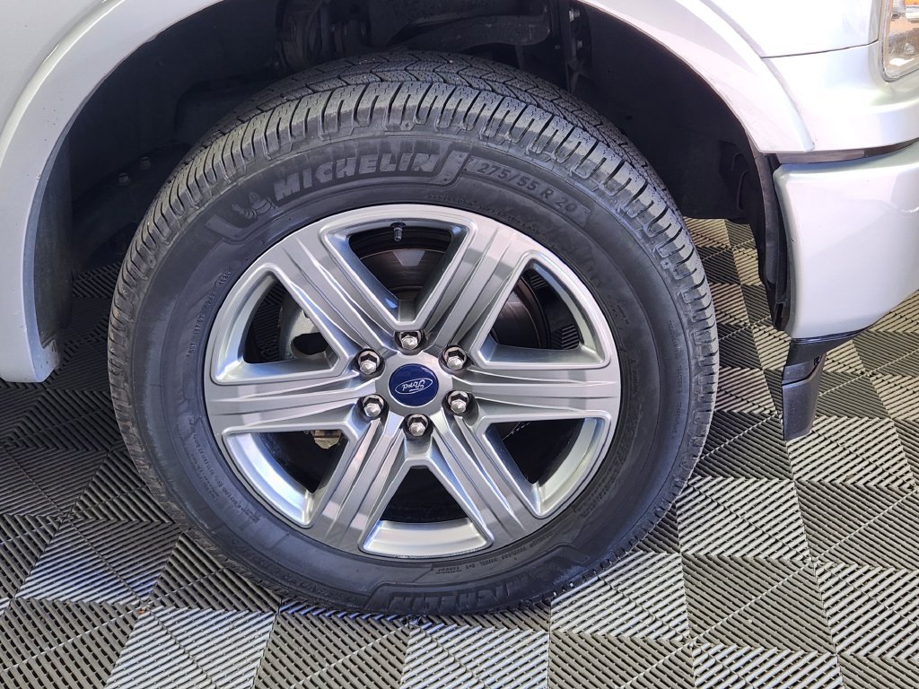 Used 2019 Ford F150 XLT w/ Equipment Group 302A Luxury AWD/4WD image 9