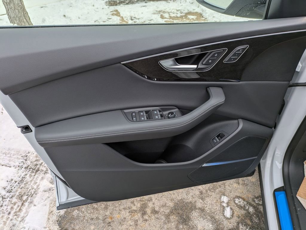 New 2026 Audi Q8 Premium Plus image 7