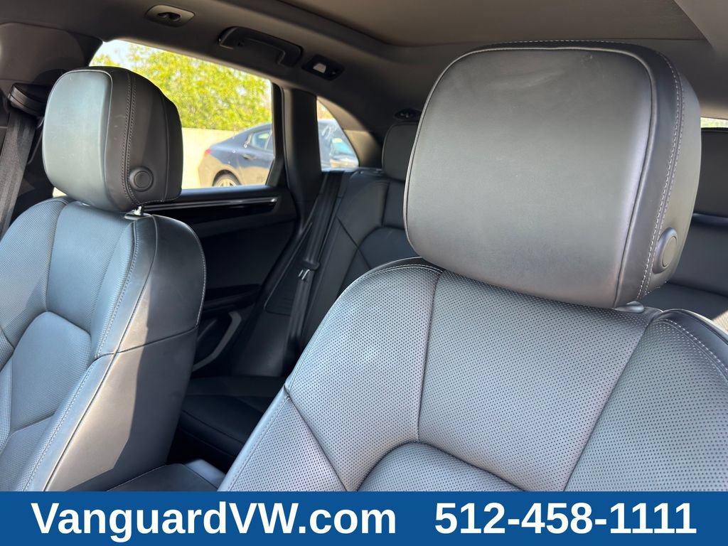 Used 2023 Porsche Macan AWD/4WD image 13
