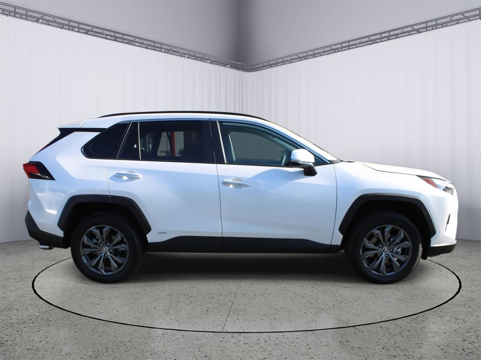 Used 2024 Toyota RAV4 Limited image 9