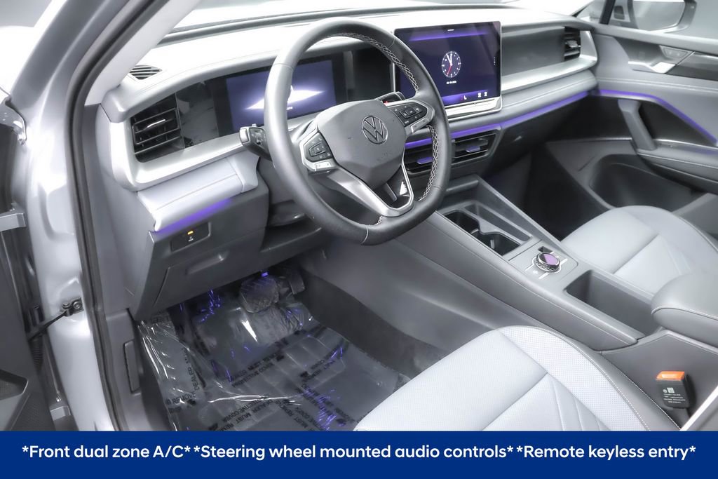 Used 2025 Volkswagen Tiguan SE image 4