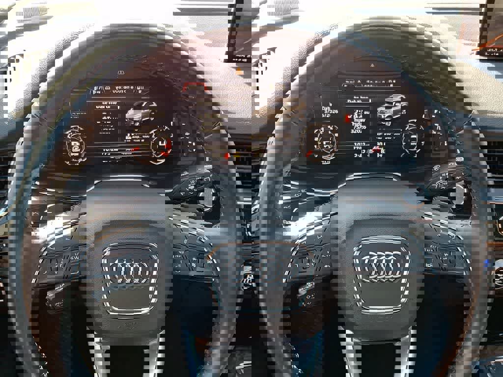 Used 2017 Audi Q7 3.0T Premium Plus w/ Premium Plus Package image 20