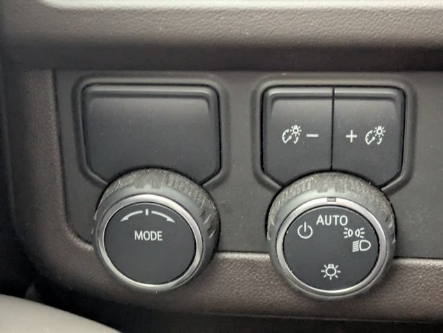 Used 2024 Chevrolet Tahoe LT RWD image 28