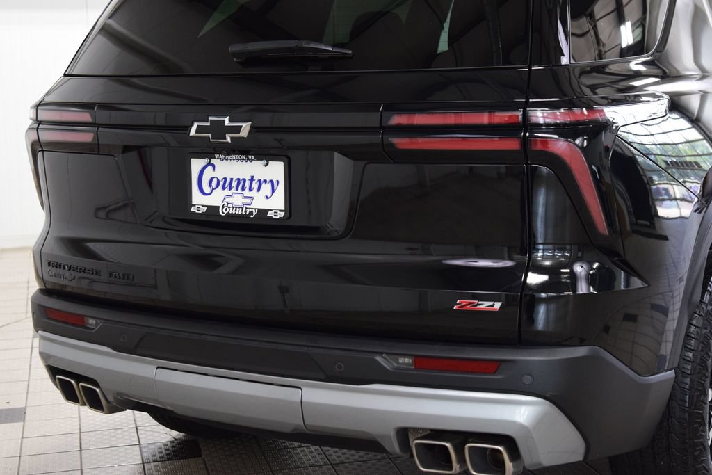 Used 2024 Chevrolet Traverse Z71 AWD/4WD image 22