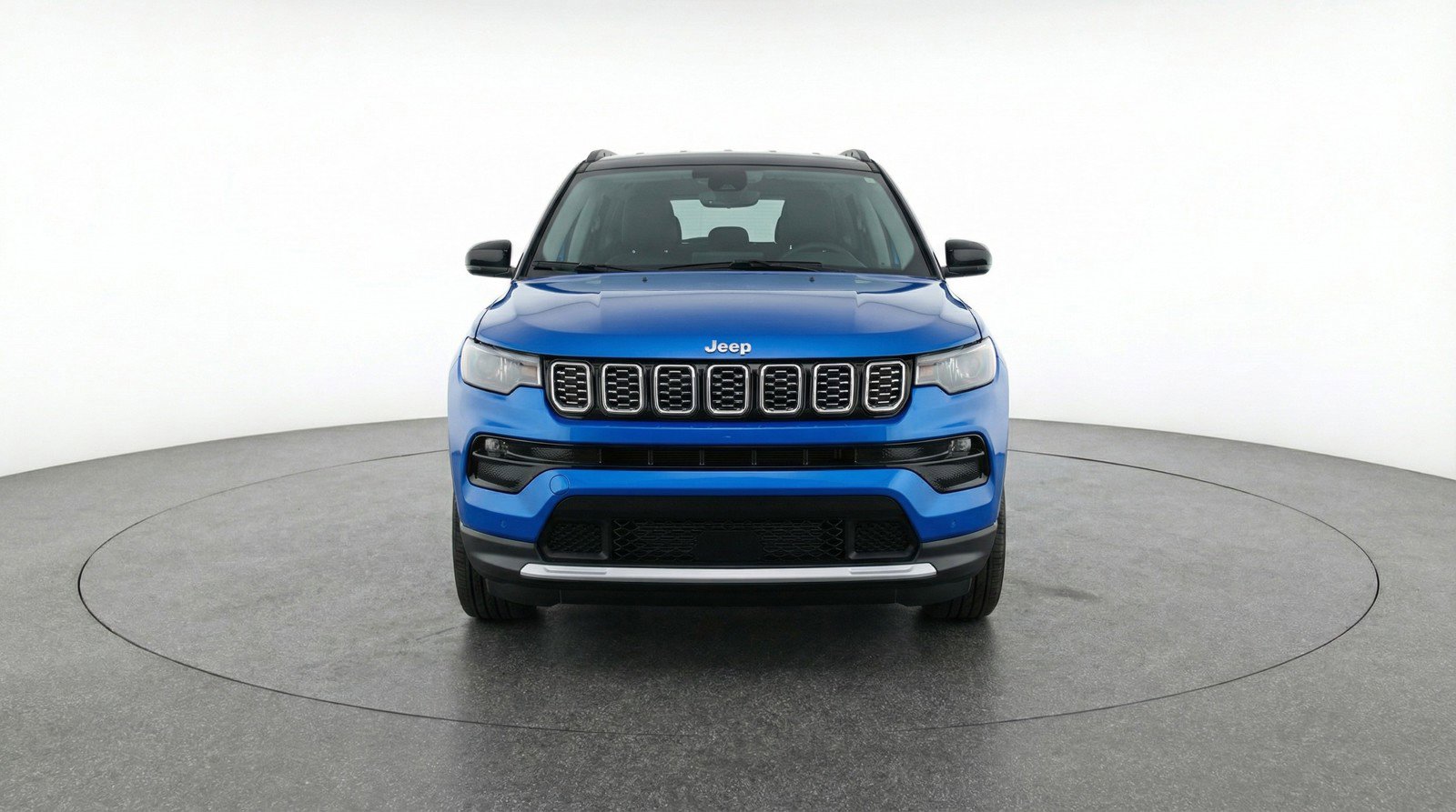 Used 2025 Jeep Compass Limited AWD/4WD image 2