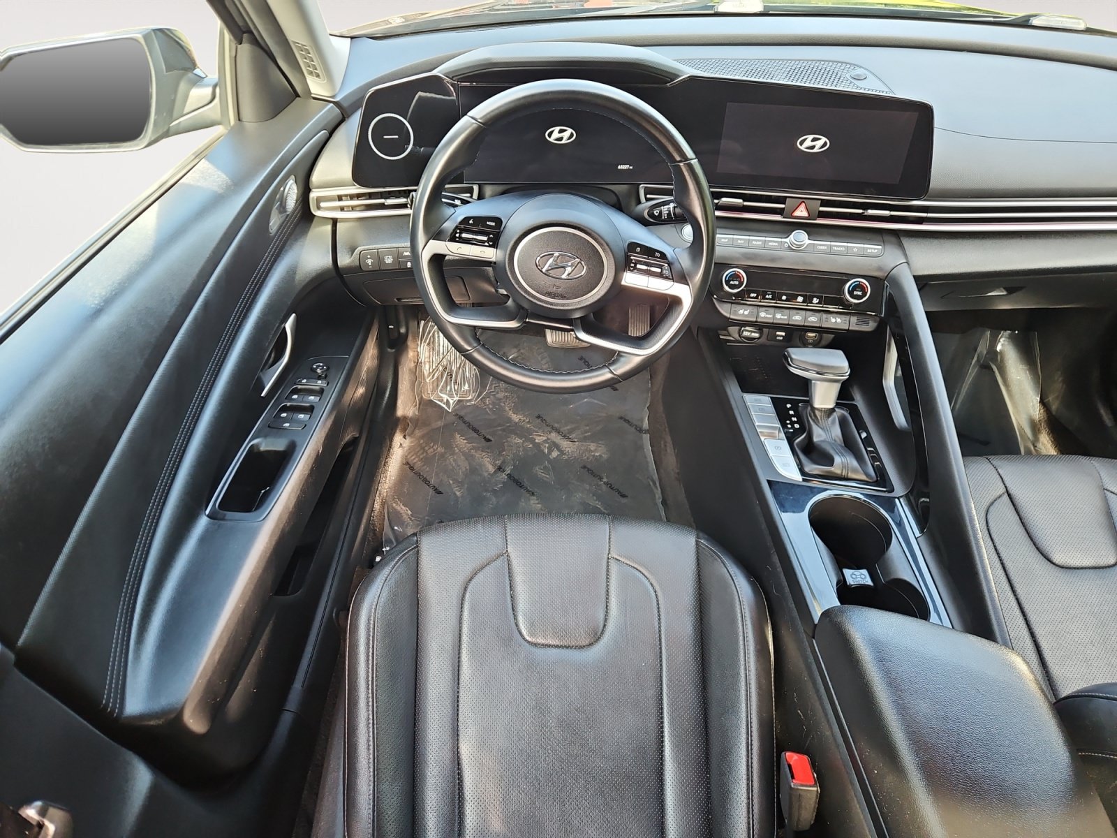 Used 2022 Hyundai Elantra Limited w/ Cargo Package FWD image 10