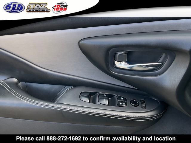 Used 2020 Nissan Murano SV image 11