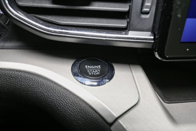 Used 2023 Ford Explorer XLT w/ Equipment Group 202A image 28