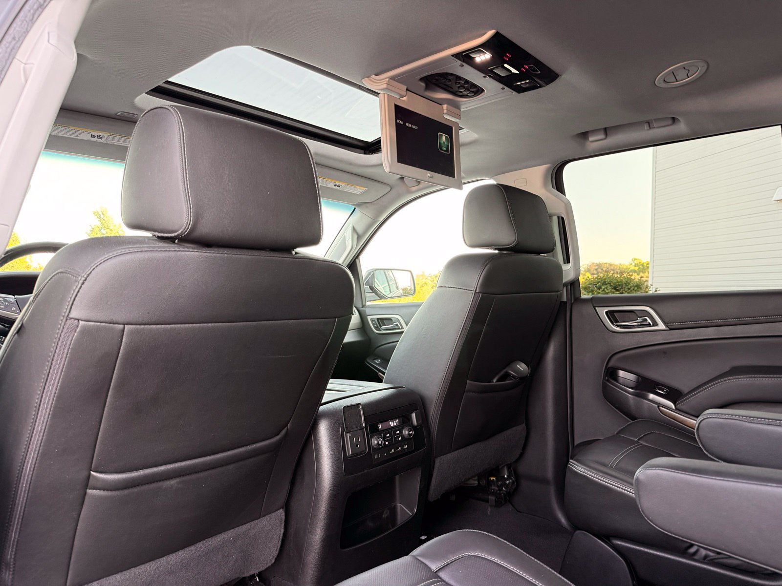 Used 2020 GMC Yukon Denali w/ Denali Ultimate Package AWD/4WD image 21