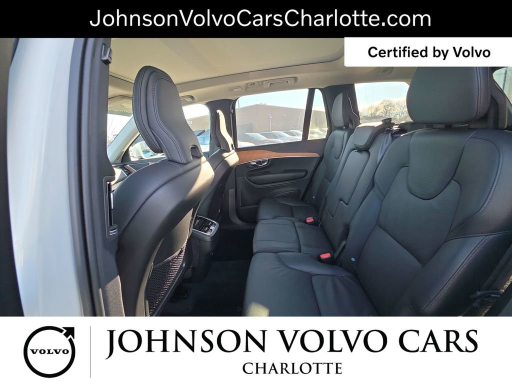 Certified 2025 Volvo XC90 B6 Plus image 24
