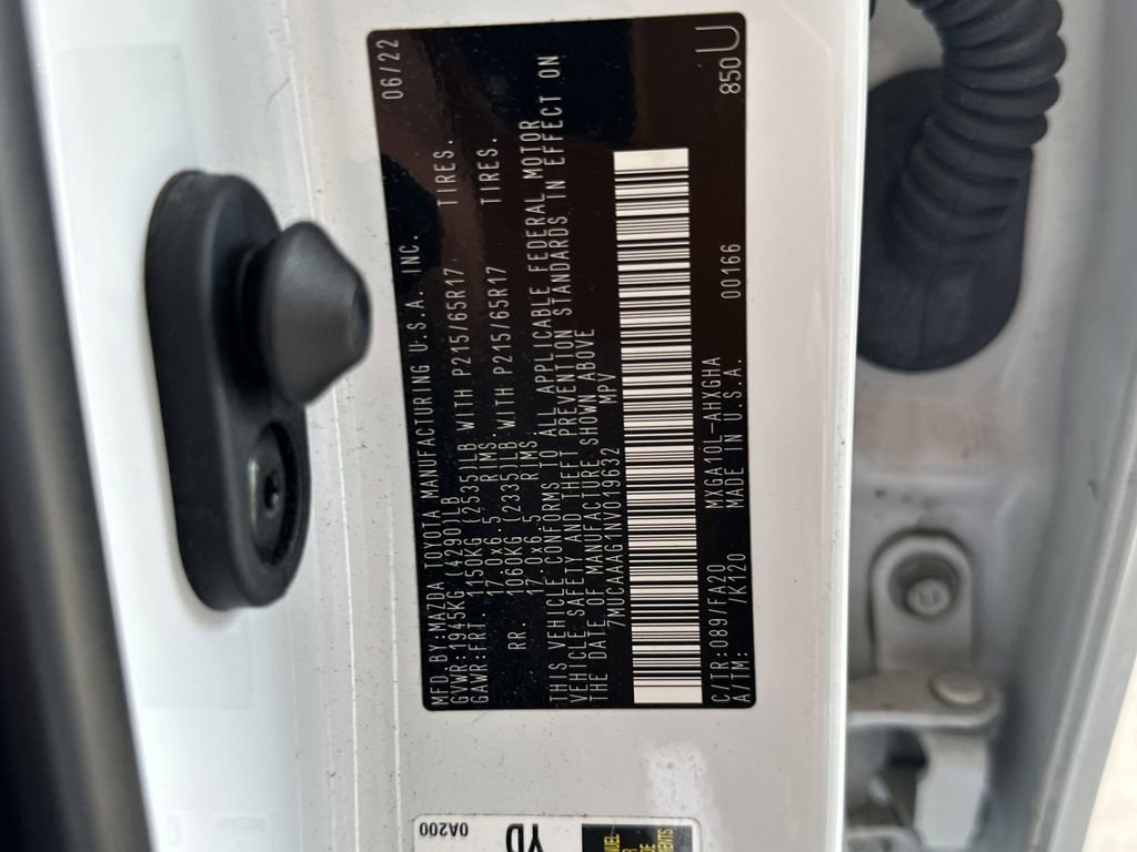 Used 2022 Toyota Corolla Cross LE image 38