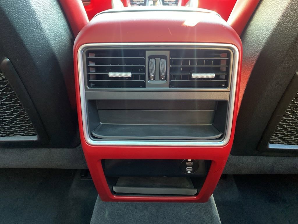 Used 2021 Porsche Cayenne image 10