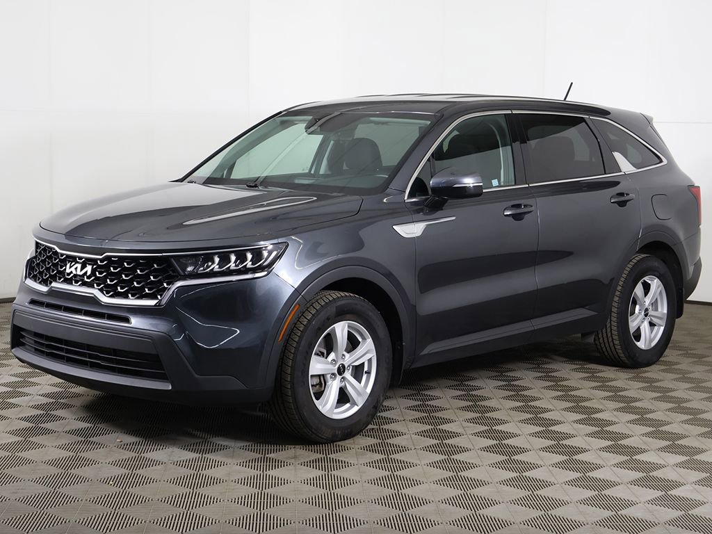 Used 2022 Kia Sorento LX image 7