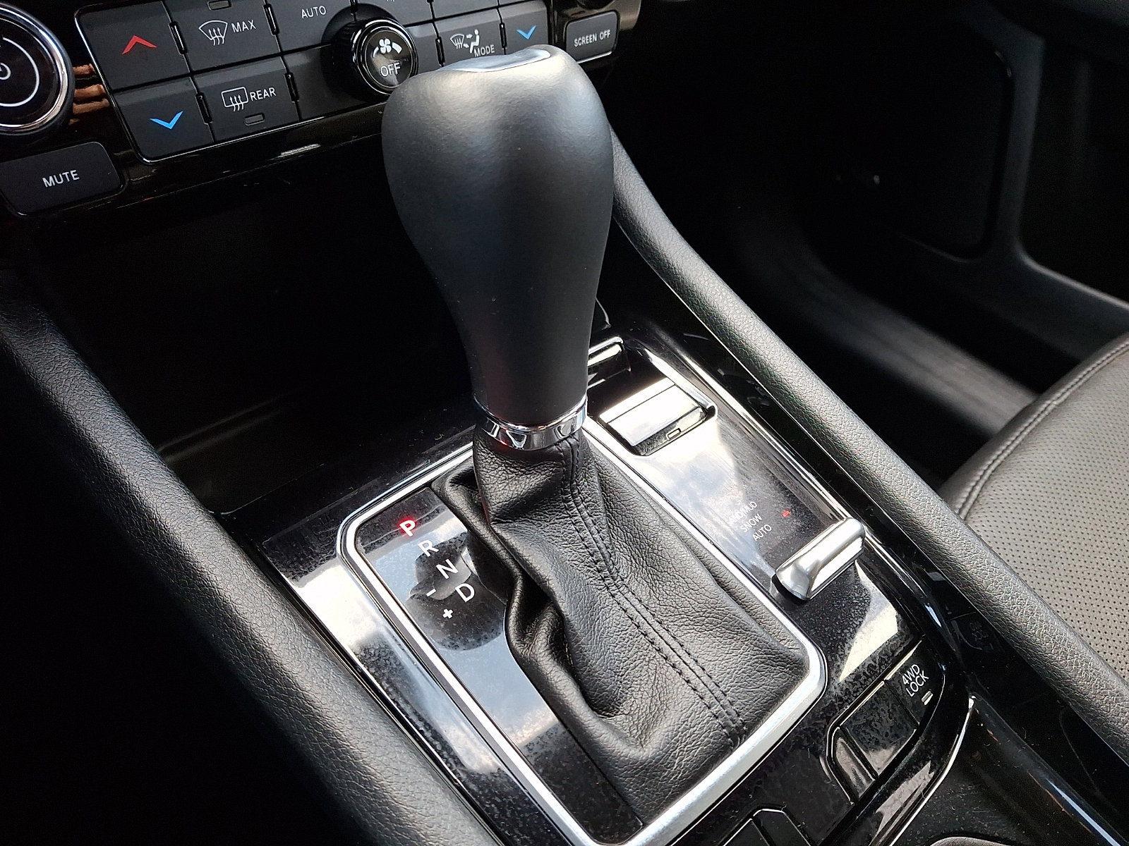 Certified 2023 Jeep Compass Limited w/ Elite Group image 14