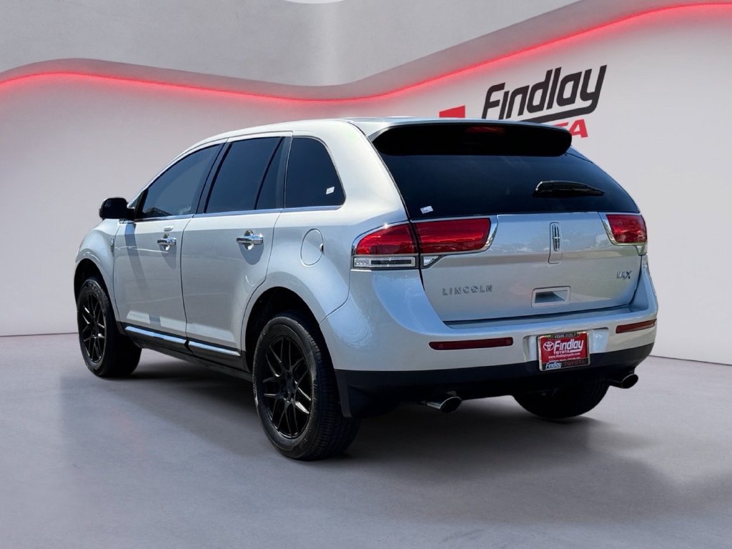 Used 2014 Lincoln MKX FWD image 2