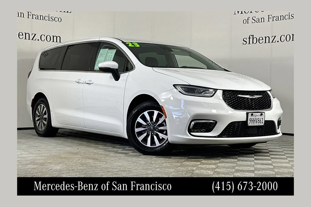 Used 2023 Chrysler Pacifica Touring-L FWD 360° Tour