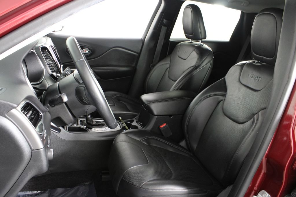 Used 2019 Jeep Cherokee Limited image 20