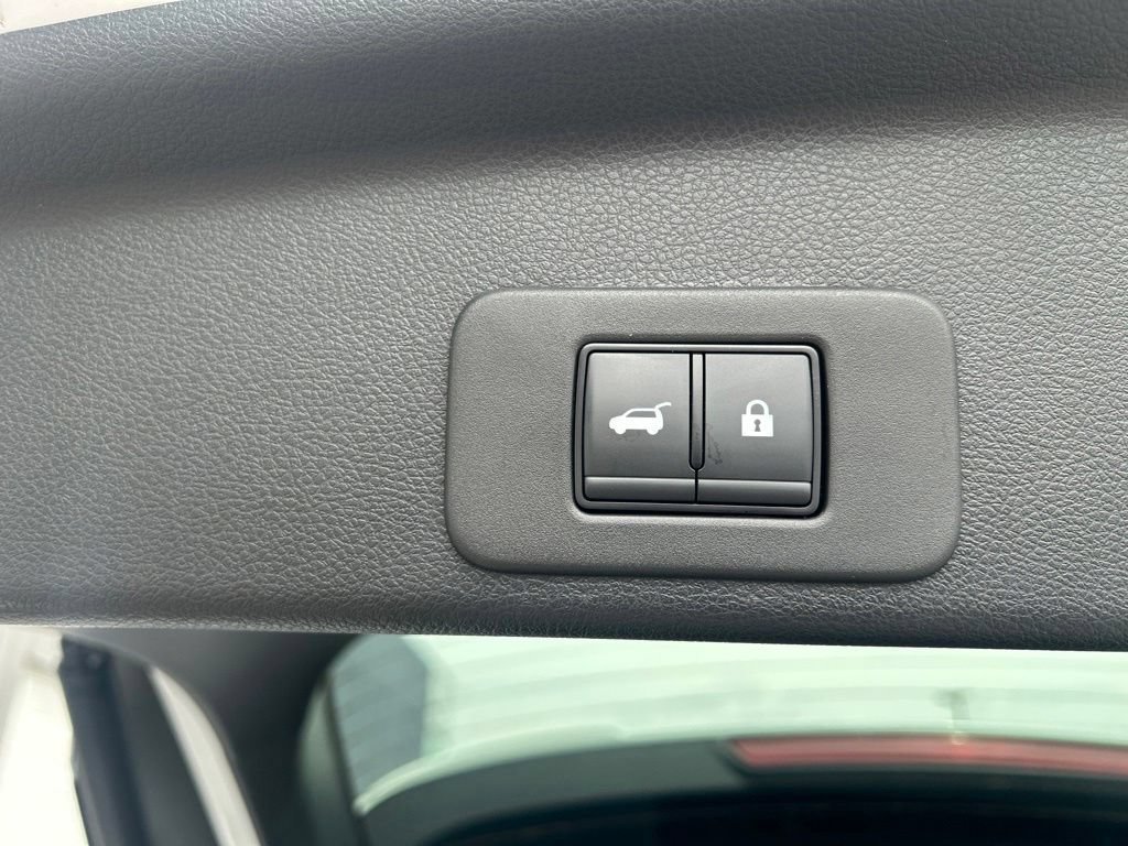 Certified 2025 Nissan Murano SL AWD/4WD image 30