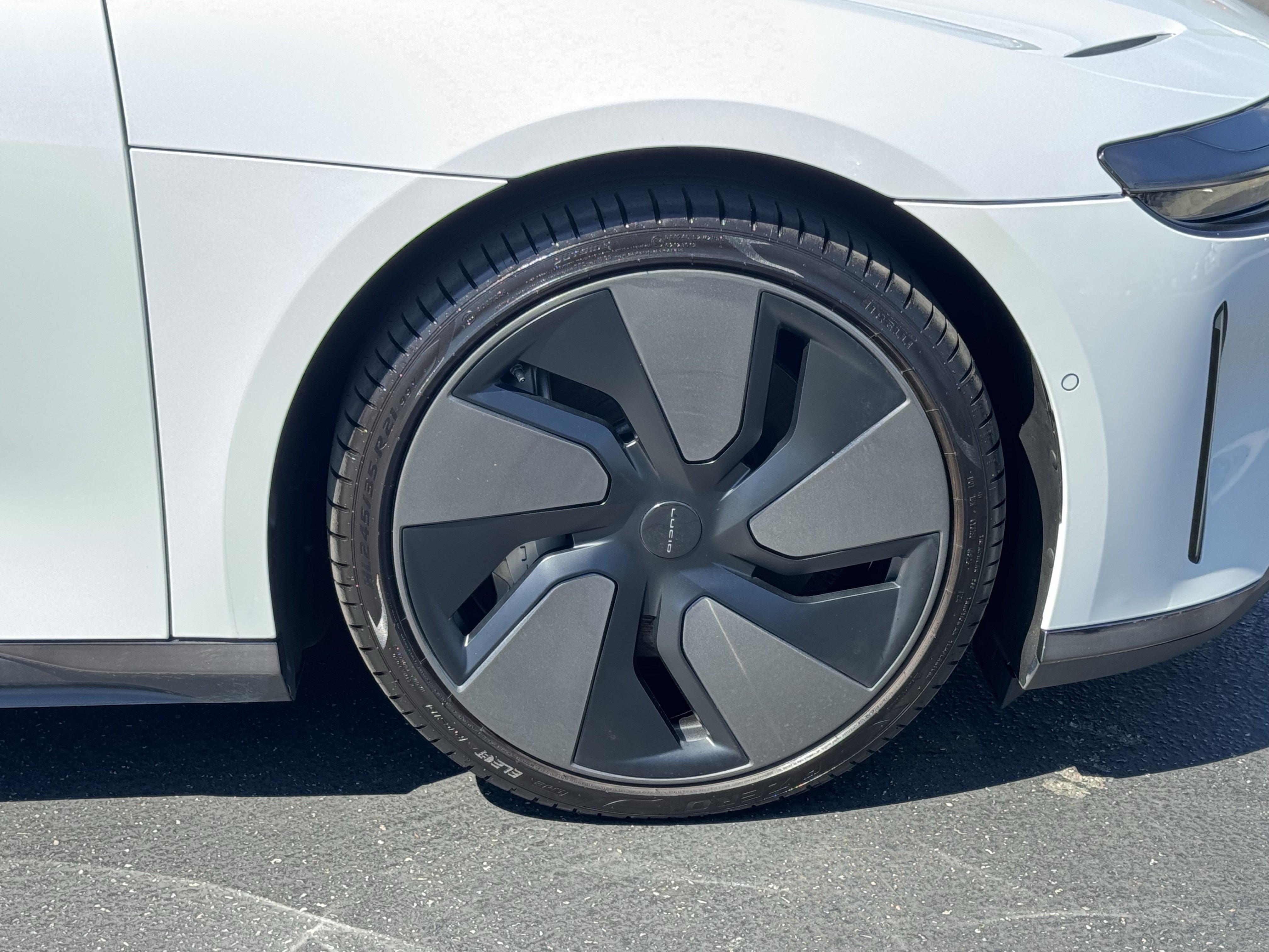 Used 2024 Lucid Air Touring AWD/4WD image 11