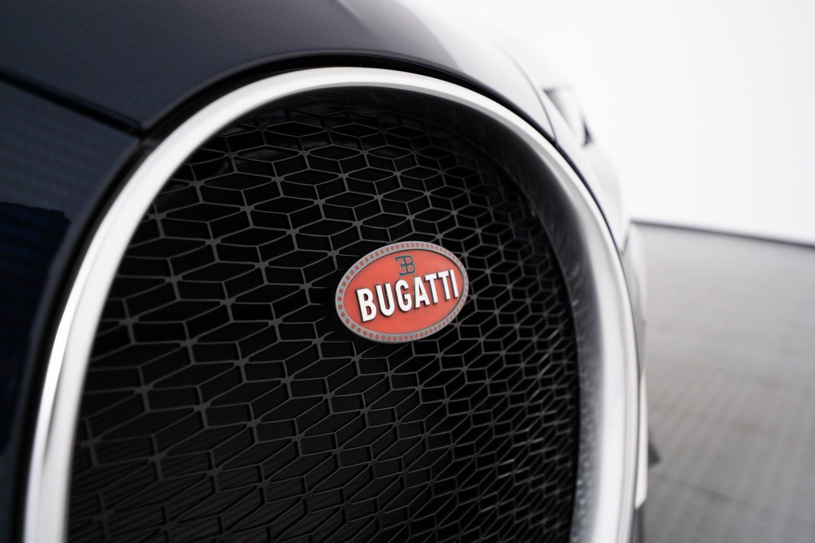 Used 2018 Bugatti Chiron image 16
