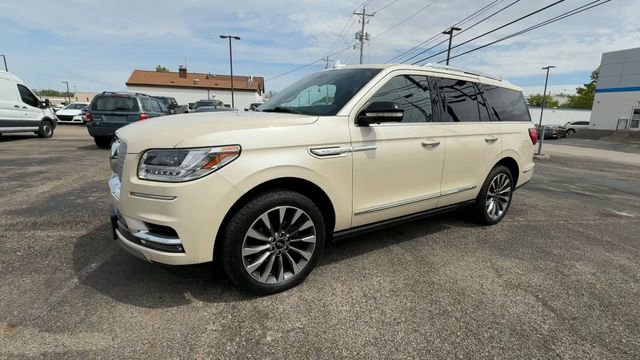 Used 2018 Lincoln Navigator Select AWD/4WD image 4