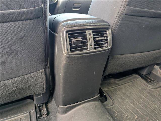 Used 2019 Nissan Rogue SV image 13