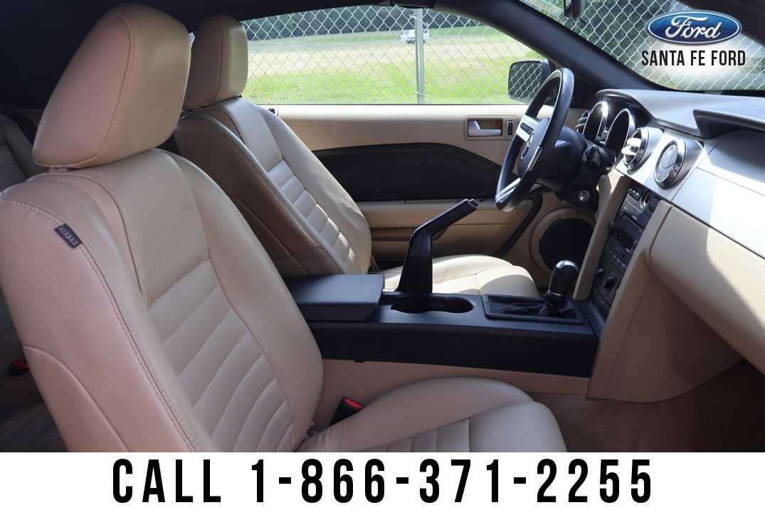 Used 2006 Ford Mustang GT RWD image 19