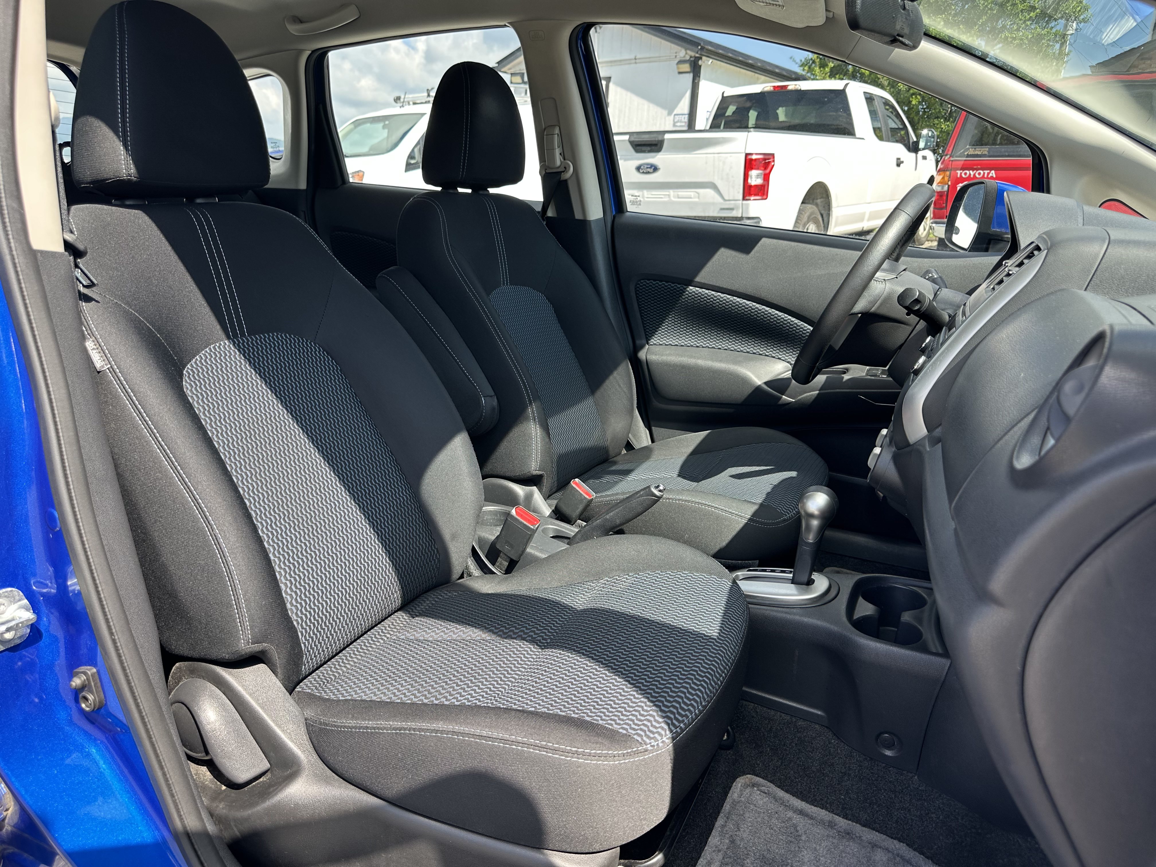 Used 2014 Nissan Versa Note SV FWD image 10