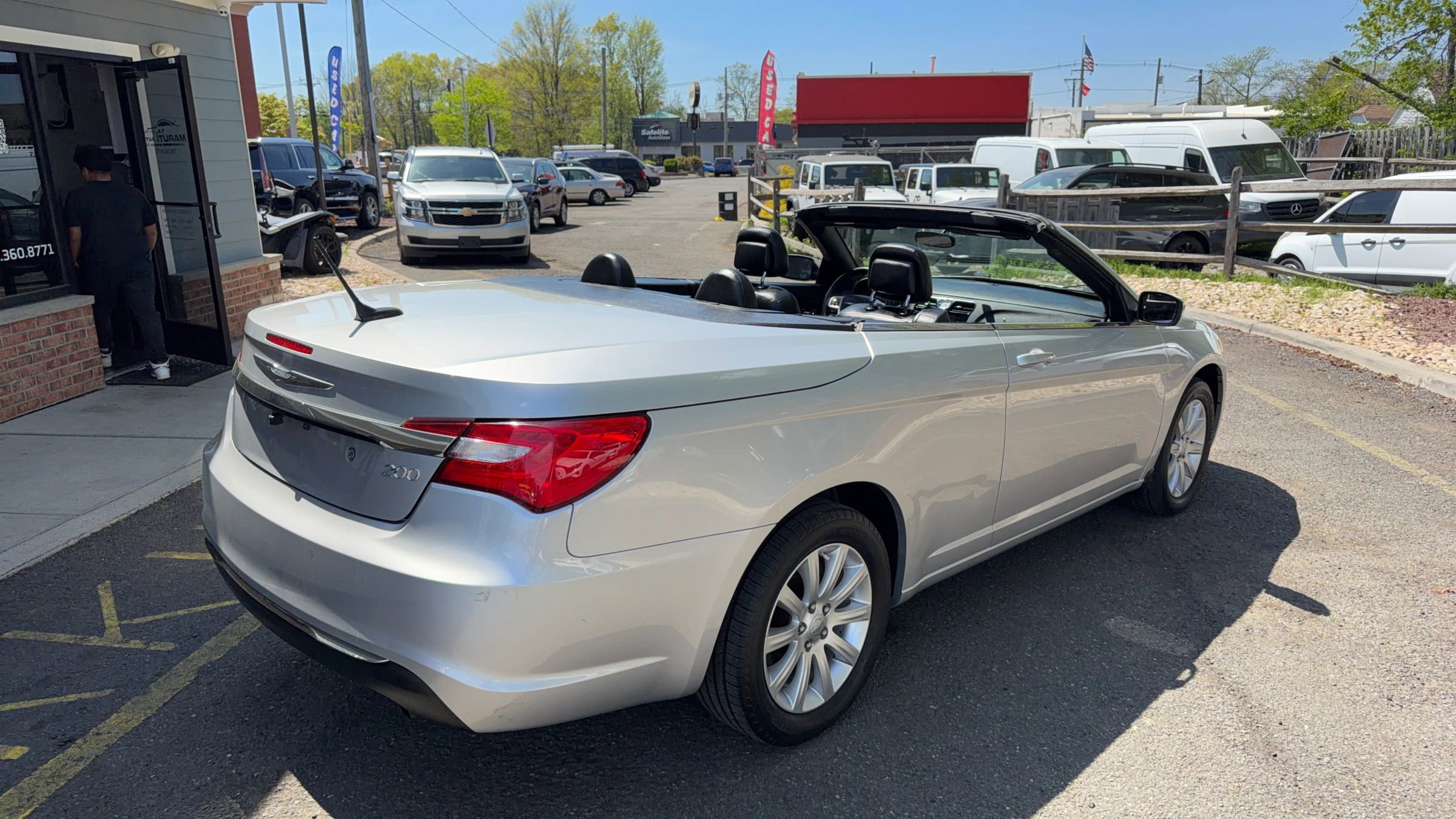 Used 2012 Chrysler 200 Touring image 29