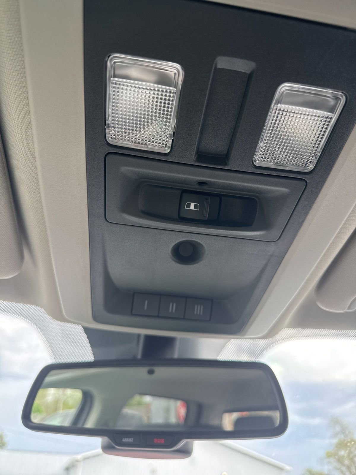 Used 2020 RAM 1500 Classic SLT w/ Luxury Group RWD image 21