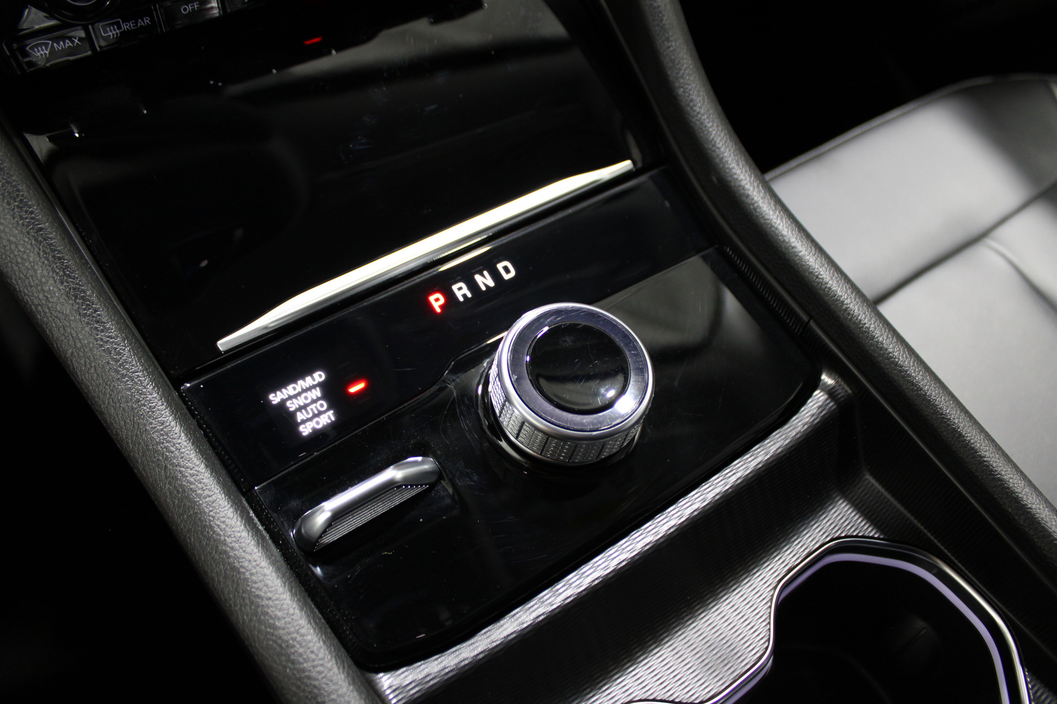 Used 2024 Jeep Grand Cherokee Limited image 18