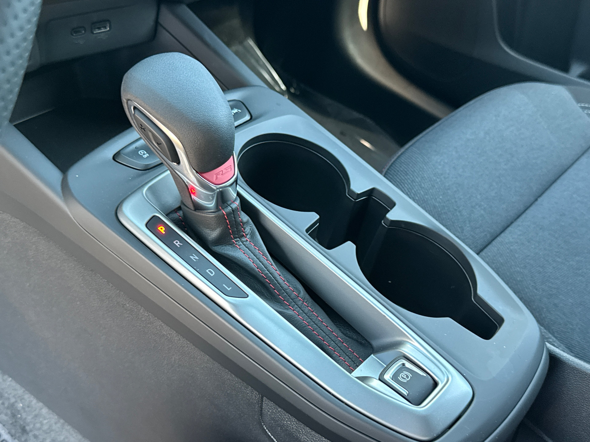 New 2026 Chevrolet Trax RS w/ Sunroof Package FWD image 19