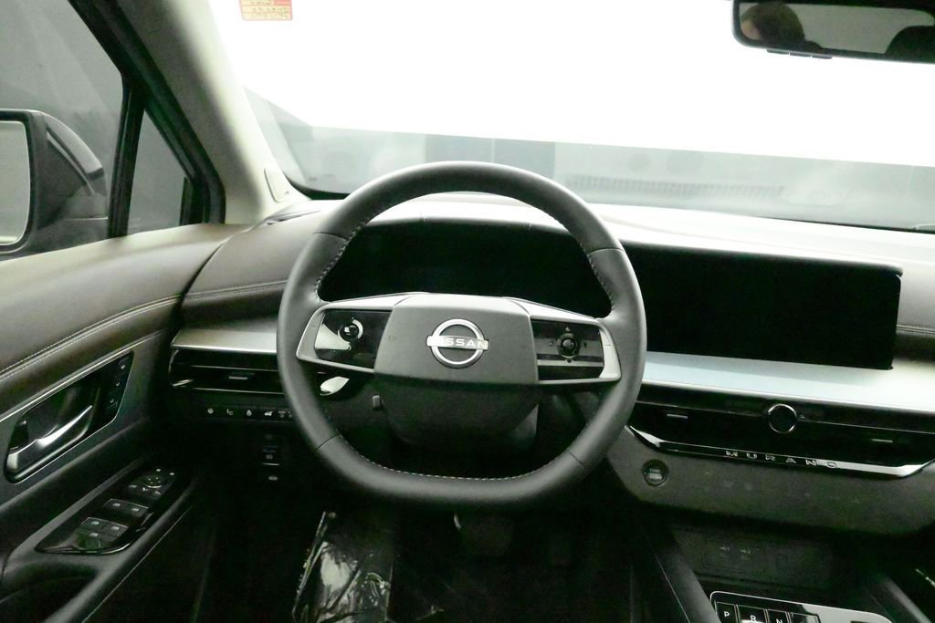 Certified 2025 Nissan Murano Platinum w/ Cargo Package AWD/4WD image 11