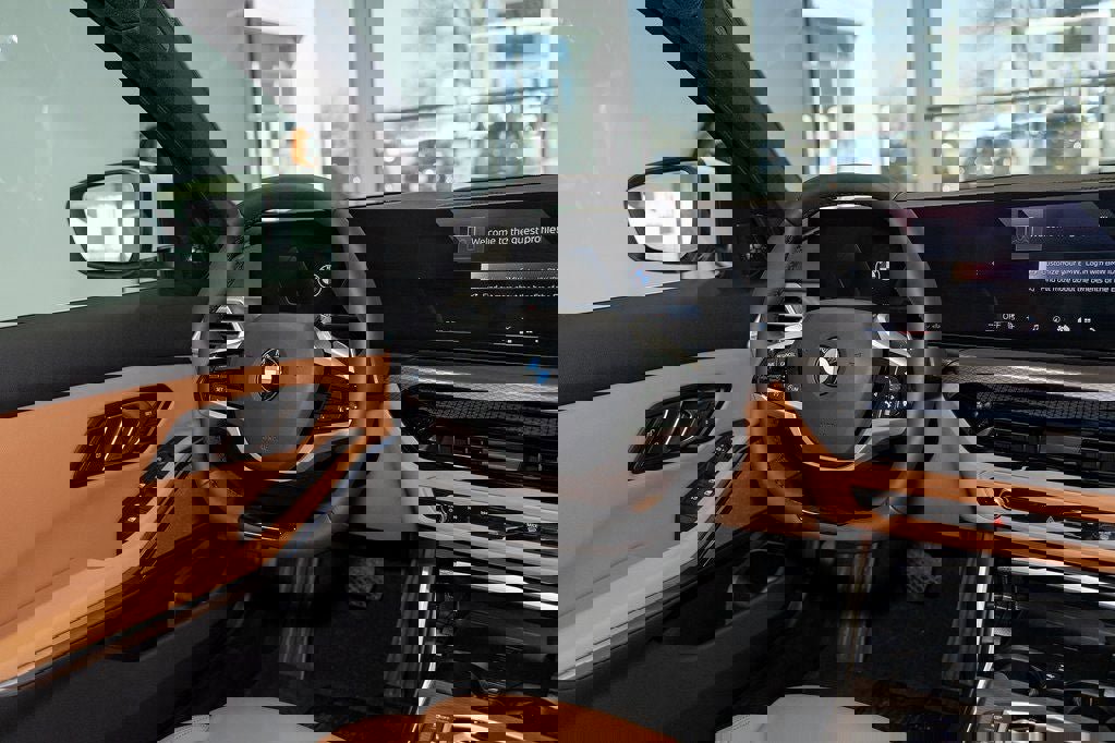 New 2026 BMW 330i xDrive Sedan w/ Convenience Package image 39