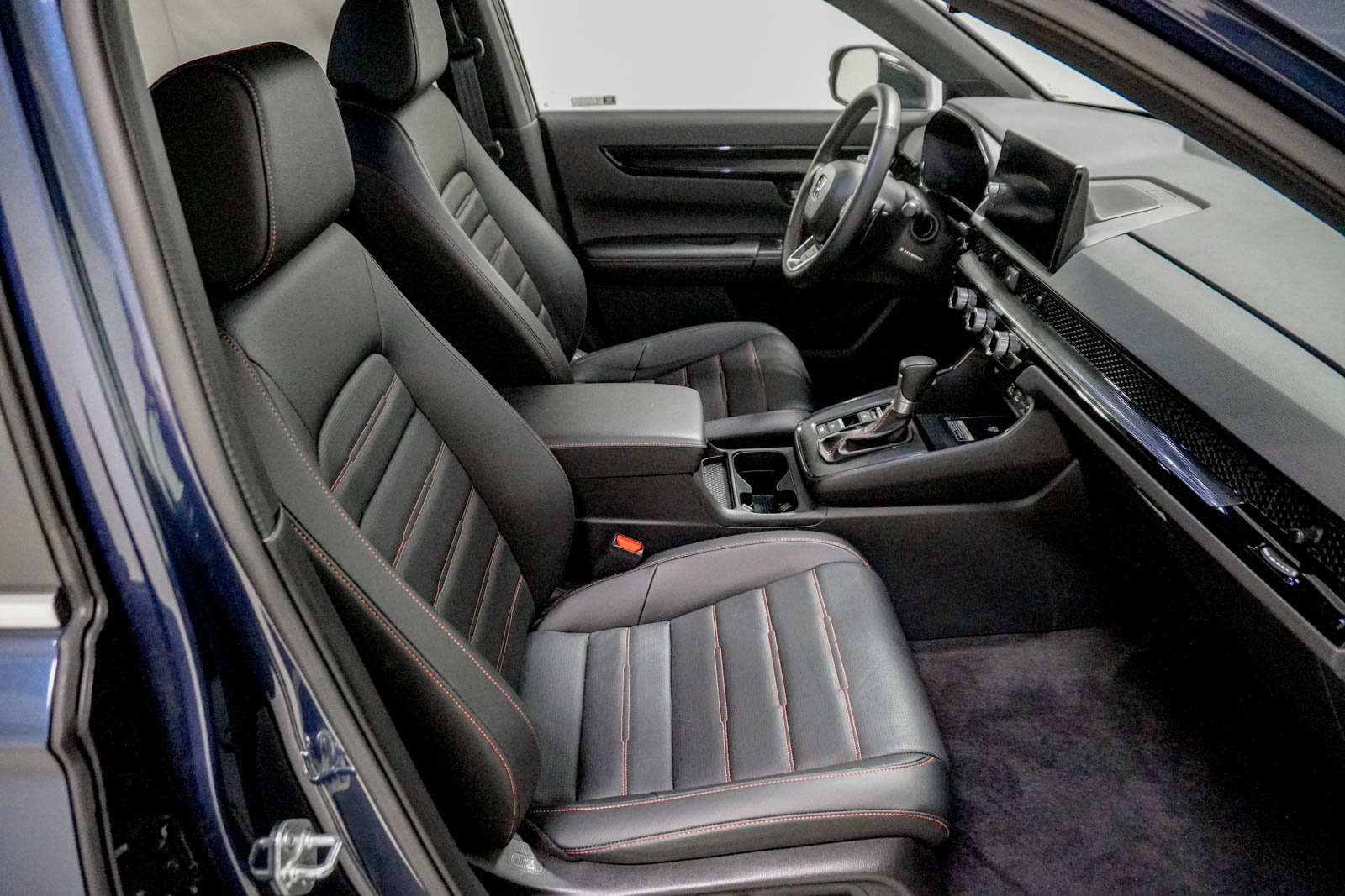 Certified 2025 Honda CR-V Sport Touring image 32