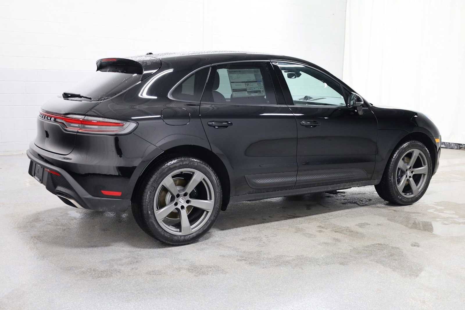 New 2026 Porsche Macan image 9