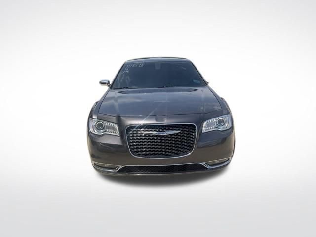 Used 2018 Chrysler 300 Limited RWD image 8