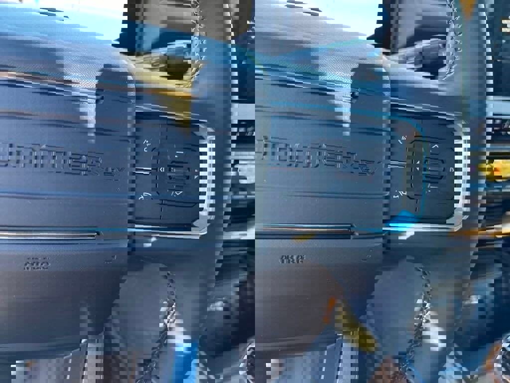 New 2025 GMC Hummer EV 3X image 30