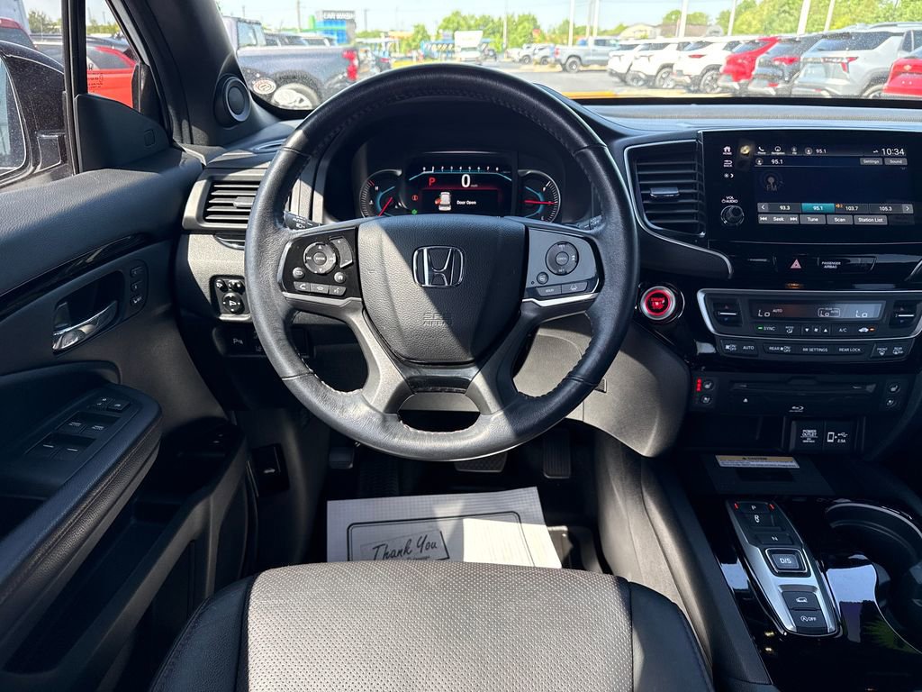 Used 2021 Honda Pilot Black Edition image 16