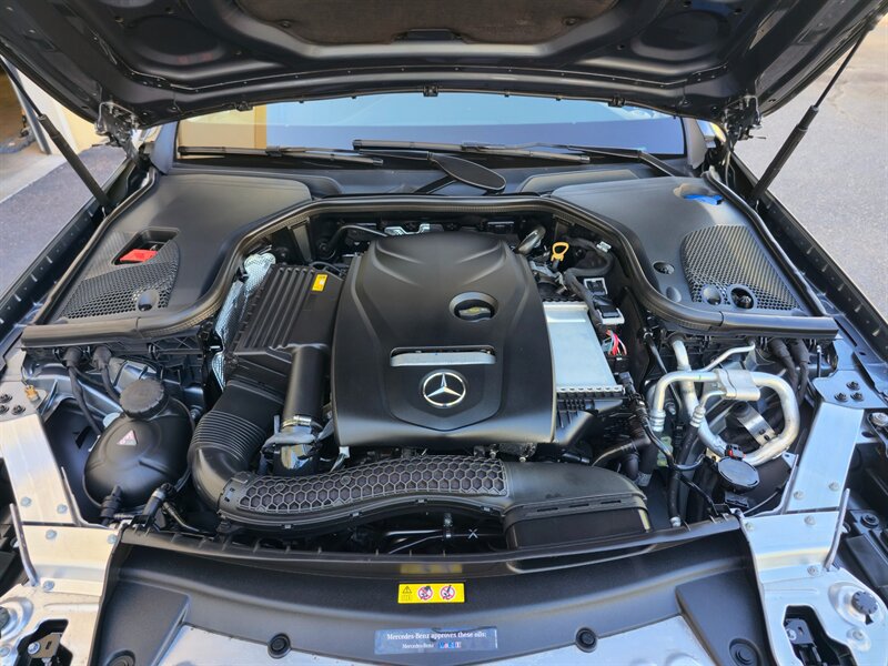 Used 2017 Mercedes-Benz E 300 image 37