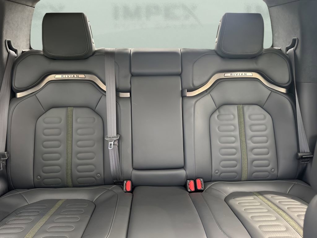 Used 2022 Rivian R1T Launch Edition image 12