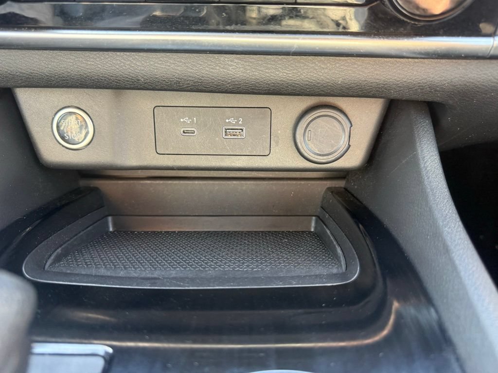 Used 2023 Nissan Rogue S AWD/4WD image 27