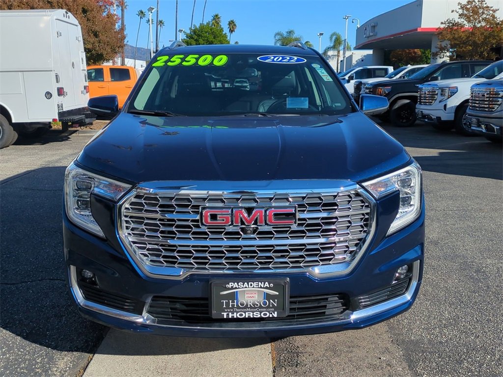 Used 2022 GMC Terrain Denali w/ Denali Premium Package image 11